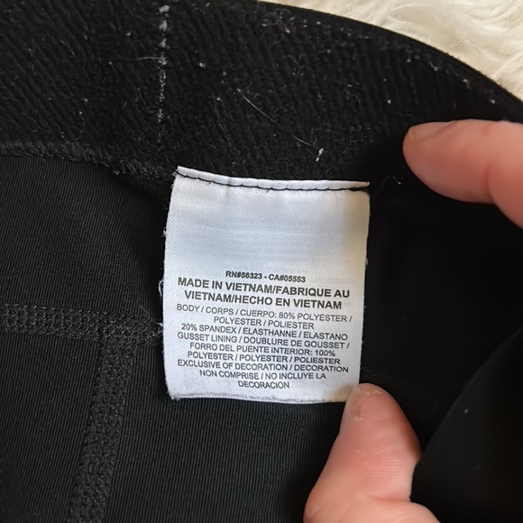 Nike pro shorts - Picture 3 of 3